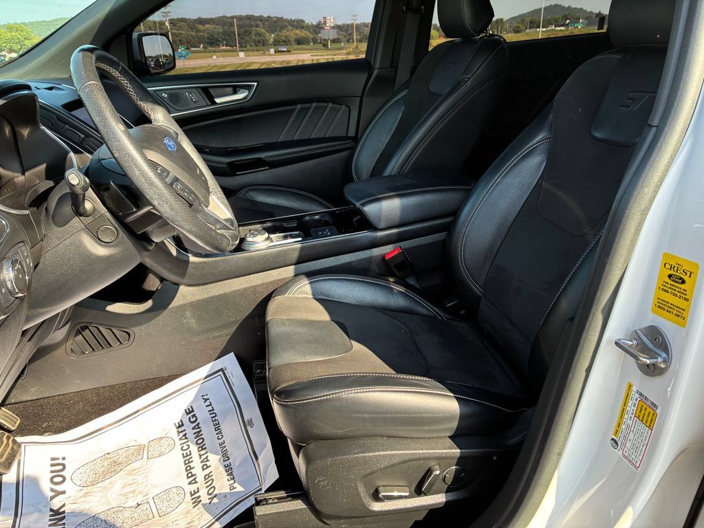 Used 2019 Ford Edge ST w/ Equipment Group 401A AWD/4WD image 8