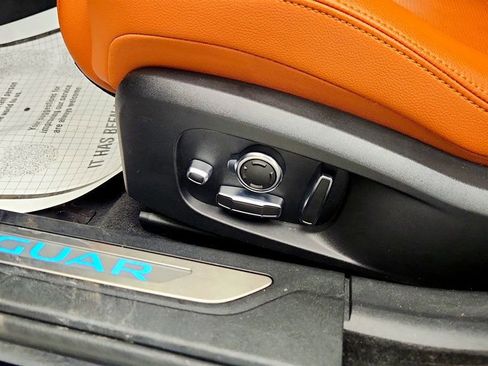 Used 2022 Jaguar XF R-Dynamic SE image 12