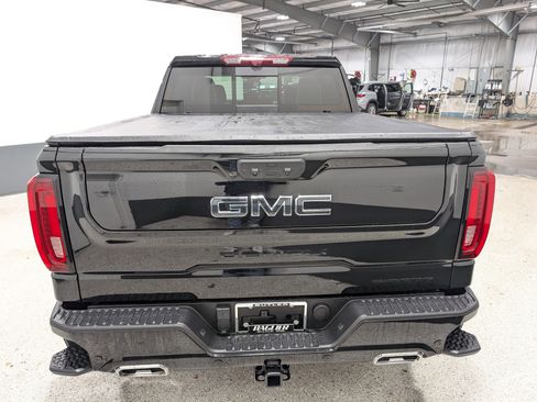 Used 2025 GMC Sierra 1500 Denali Ultimate image 4