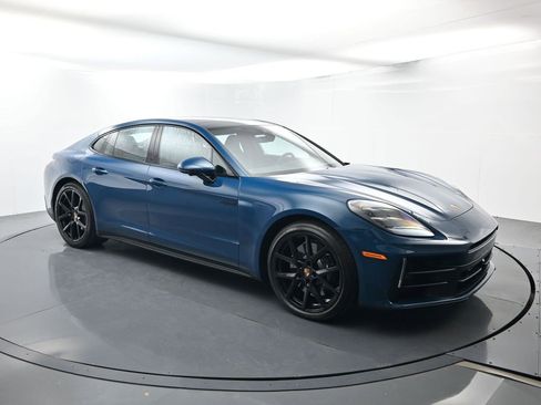 Certified 2026 Porsche Panamera 4 AWD/4WD image 17