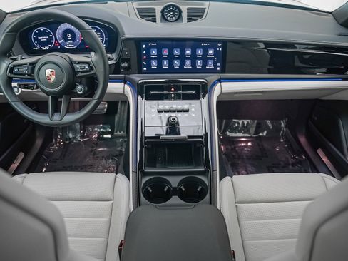 Certified 2025 Porsche Panamera 4S w/ Premium Package image 15