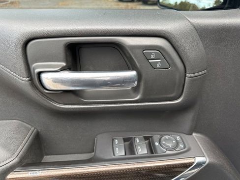 Used 2019 Chevrolet Silverado 1500 LT Trail Boss image 16