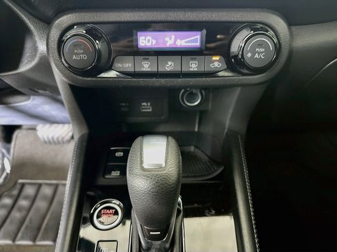 Used 2022 Nissan Kicks SV FWD image 23