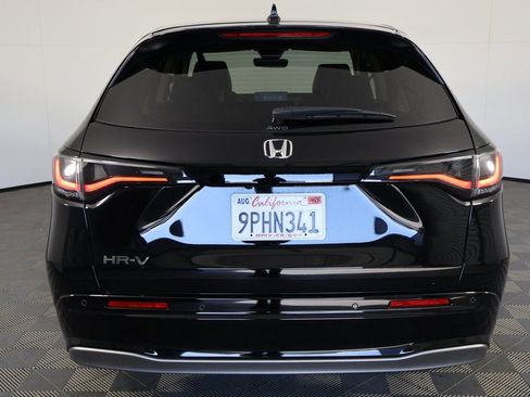 Used 2025 Honda HR-V EX-L image 5