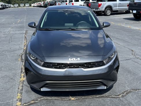 Used 2024 Kia Forte LXS w/ LXS Technology Package FWD image 3