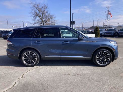 Used 2020 Lincoln Aviator Reserve w/ Equipment Group 202A image 2