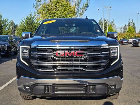 Used 2025 GMC Sierra 1500 SLT AWD/4WD image 10