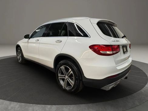 Used 2017 Mercedes-Benz GLC 300 4MATIC image 7