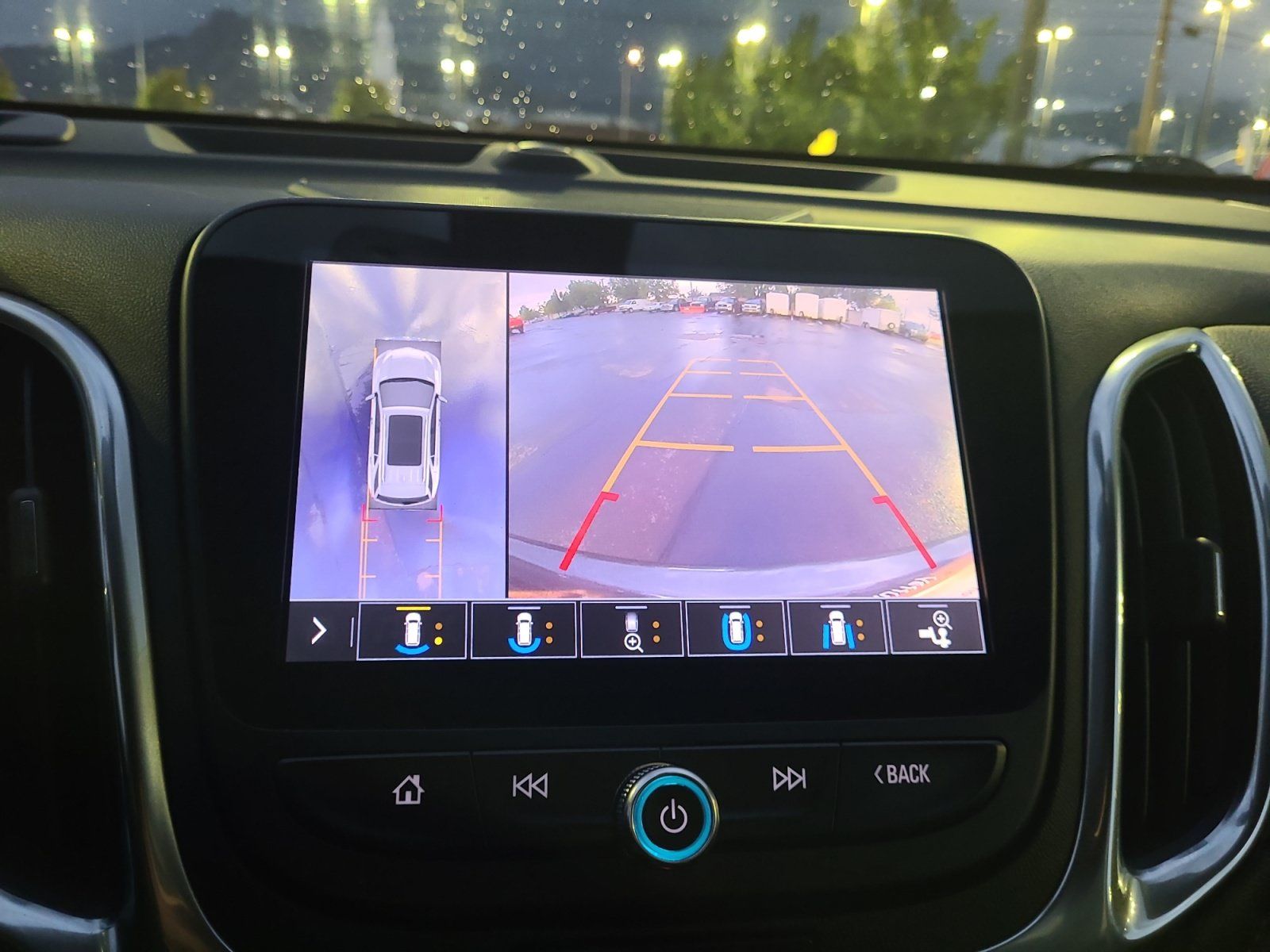 Used 2020 Chevrolet Equinox Premier AWD/4WD image 29