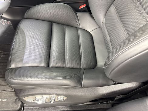 Certified 2026 Porsche Macan AWD/4WD image 14