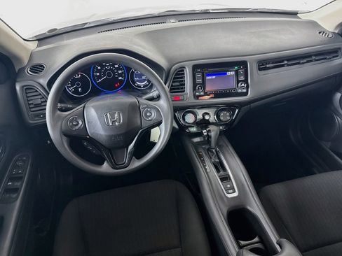 Used 2018 Honda HR-V LX image 25