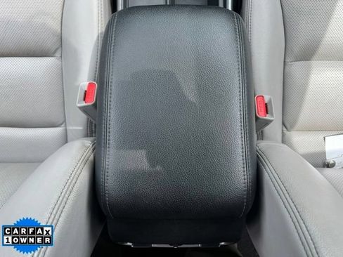 Used 2016 Honda CR-V Touring image 32