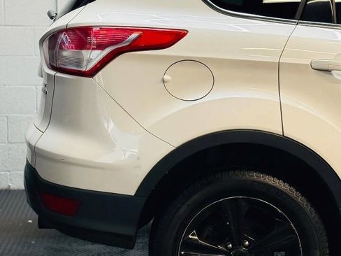 Used 2013 Ford Escape SE image 5