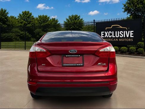 Used 2015 Ford Fiesta SE FWD image 6