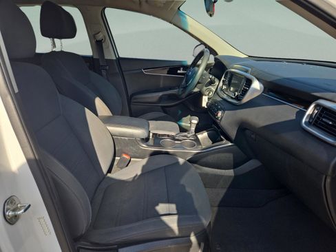 Used 2020 Kia Sorento L image 29