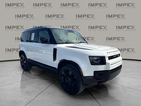 Used 2023 Land Rover Defender 110 X-Dynamic SE AWD/4WD image 4