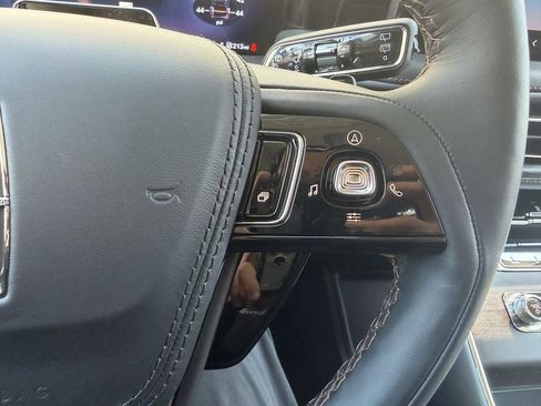 New 2026 Lincoln Aviator Reserve w/ Luxury Package AWD/4WD image 43
