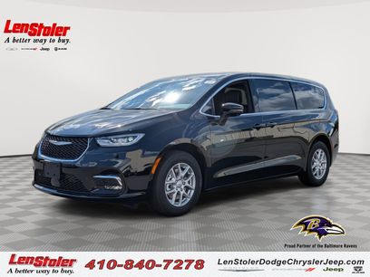 New 2026 Chrysler Pacifica Select