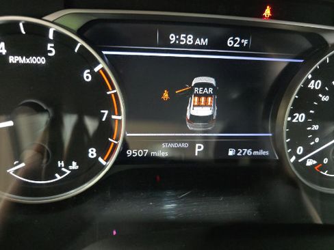 Used 2025 Nissan Rogue S FWD image 11
