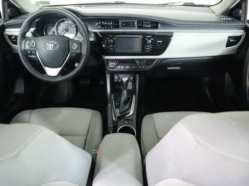 Used 2015 Toyota Corolla LE image 13