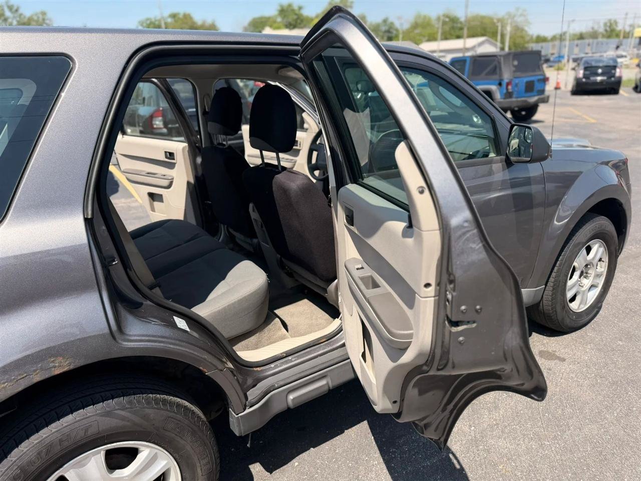 Used 2012 Ford Escape XLS FWD image 36