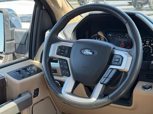 Used 2016 Ford F150 Lariat AWD/4WD image 13