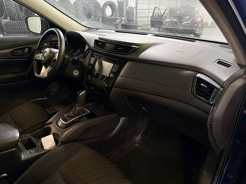 Used 2019 Nissan Rogue FWD image 12