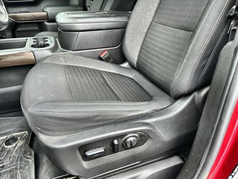 Used 2020 Chevrolet Silverado 1500 LT Trail Boss AWD/4WD image 18