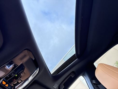 Used 2024 Lexus RX 350h w/ Accessory Package (Z1) image 28