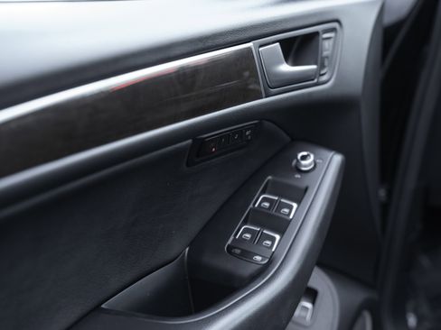 Used 2016 Audi Q5 2.0T Premium Plus w/ Technology Package image 19