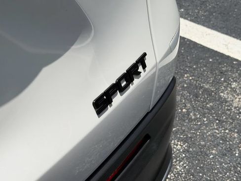Used 2024 Honda HR-V Sport image 14