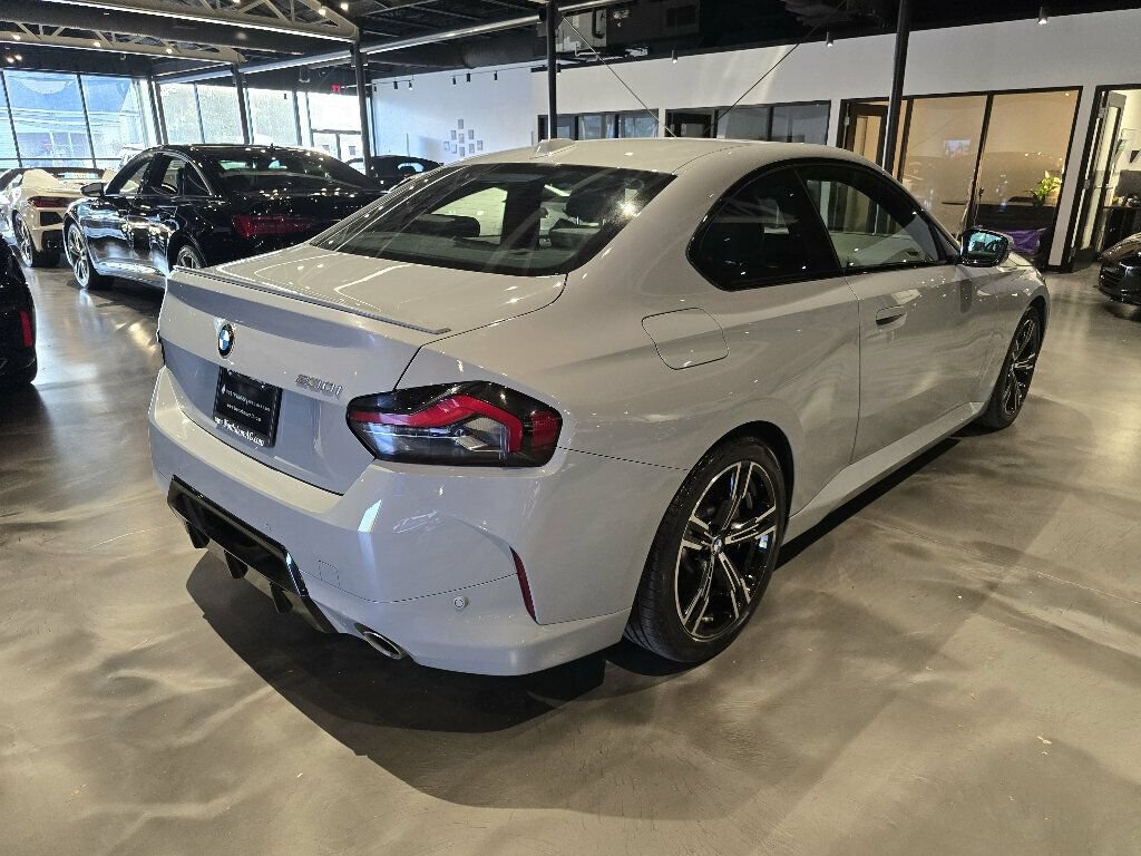 Used 2026 BMW 230i xDrive Coupe AWD/4WD image 5