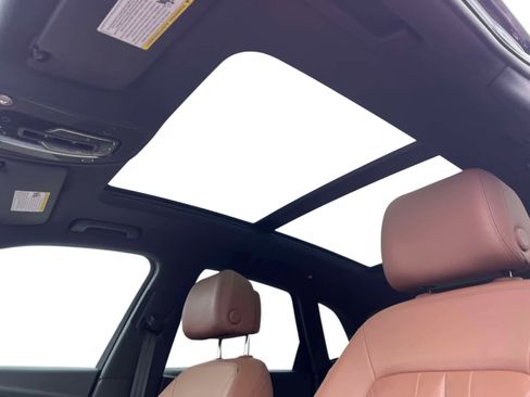 Used 2021 Audi Q5 Premium w/ Convenience Package image 12