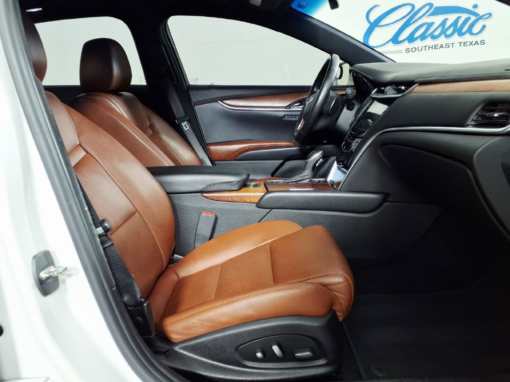 Used 2017 Cadillac XTS Luxury FWD image 12