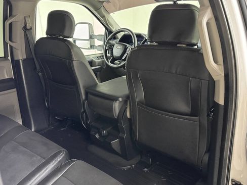 Used 2020 Ford F250 XLT image 39