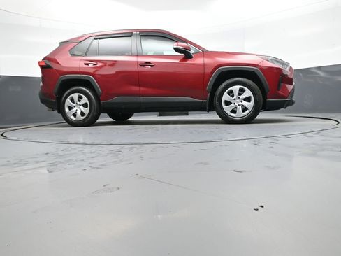 Certified 2020 Toyota RAV4 LE w/ All Weather Liner Package image 28