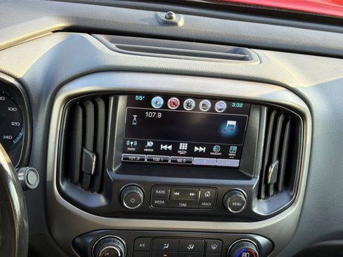 Used 2017 Chevrolet Colorado Z71 image 18