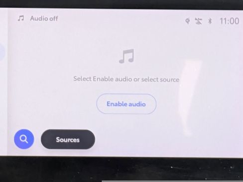 Used 2024 Toyota Corolla Cross XLE image 34