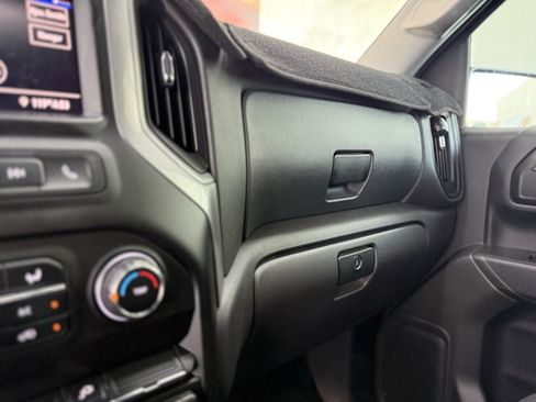 Used 2020 Chevrolet Silverado 1500 Custom w/ Custom Value Package image 41