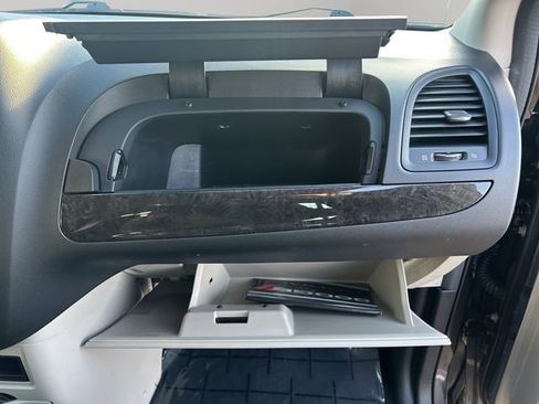 Used 2015 Dodge Grand Caravan American Value Package image 35