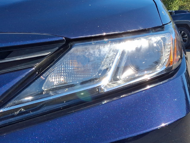 Used 2022 Toyota Camry LE FWD image 9