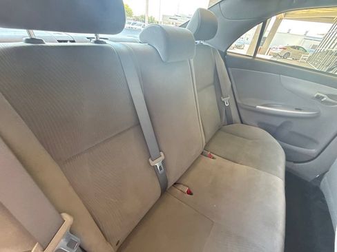 Used 2011 Toyota Corolla LE FWD image 17