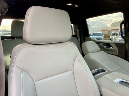 Used 2022 Chevrolet Silverado 1500 LTZ w/ LTZ Premium Package image 34