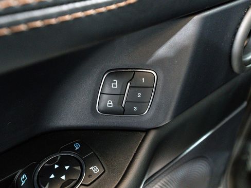 Used 2020 Ford Expedition Platinum image 15