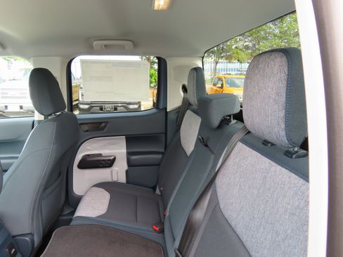 New 2025 Ford Maverick XLT w/ XLT Luxury Package image 16