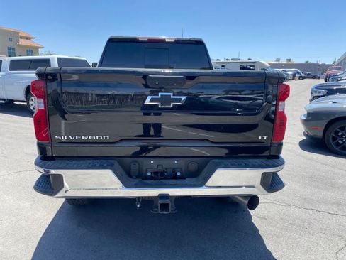 Used 2024 Chevrolet Silverado 2500 LT AWD/4WD image 7