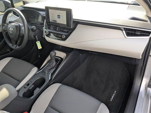 Used 2024 Toyota Corolla LE image 19
