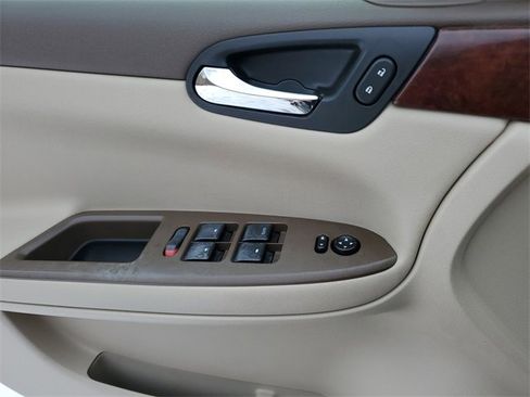 Used 2007 Chevrolet Impala LT w/ Luxury Edition Package image 21