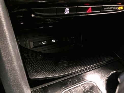 Used 2022 Volkswagen Atlas SE image 28