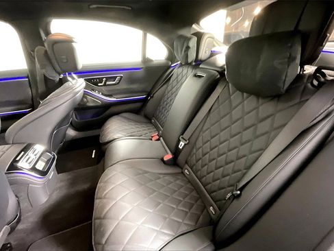 New 2025 Mercedes-Benz S 580 4MATIC Sedan image 10